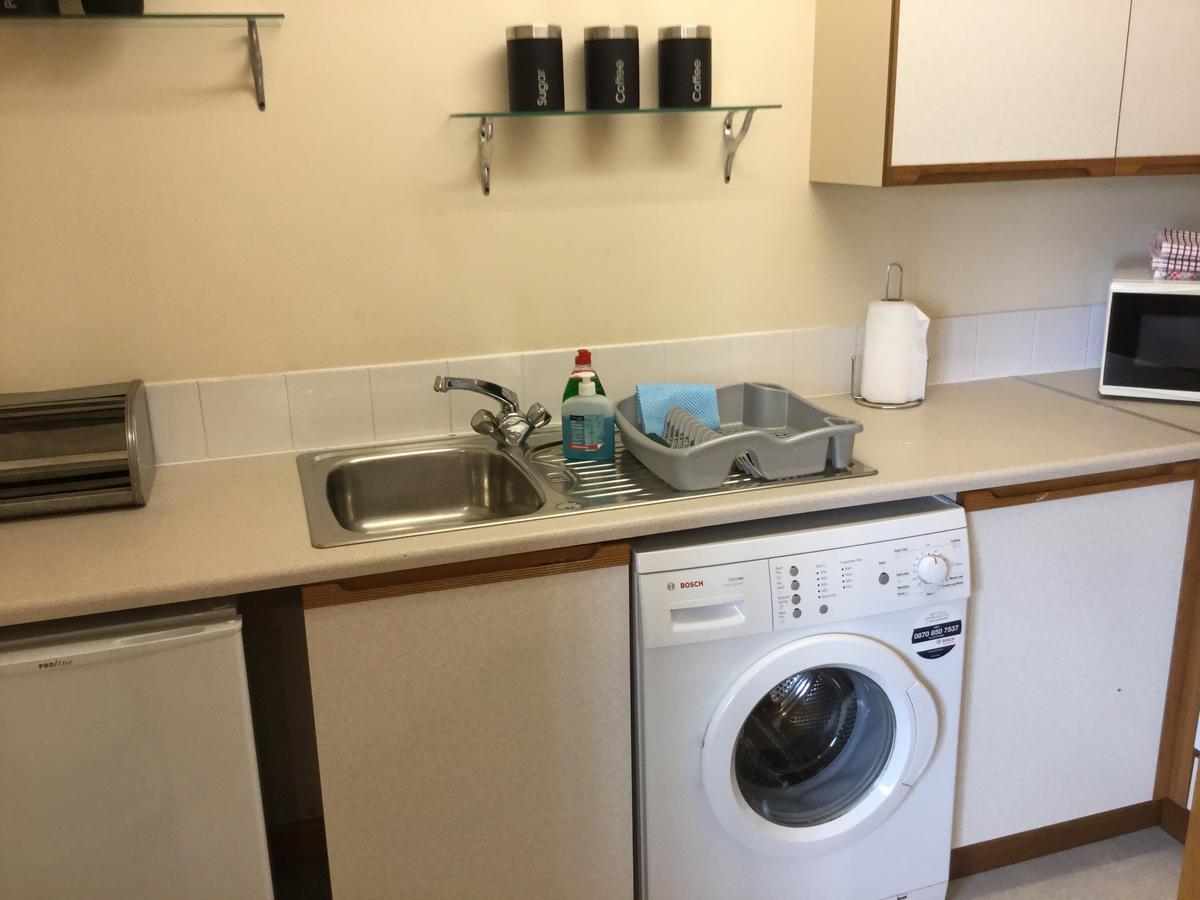 One-Bedroom Apartment - Wyvis Free Parking Inverness Eksteriør billede